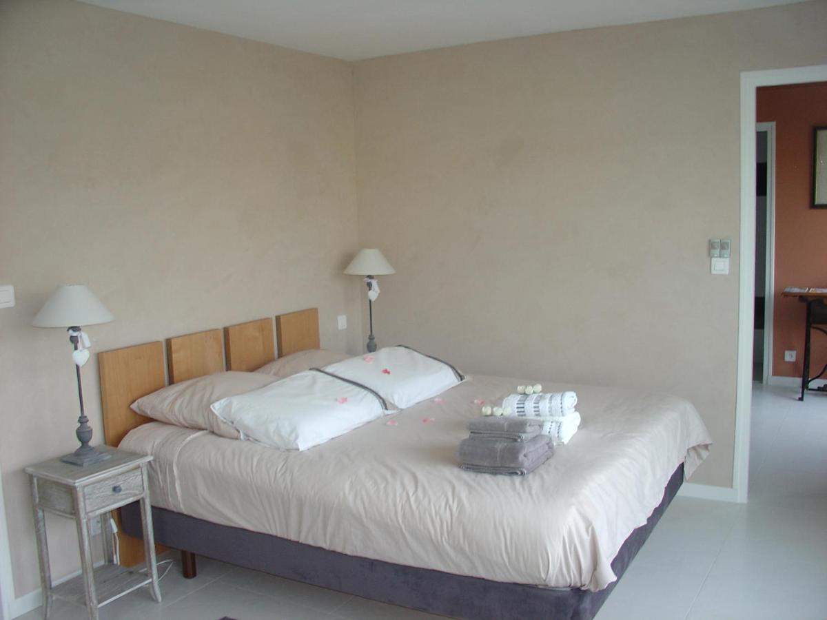 Chambre D'Hotes Bellevue Bressuire Exterior foto